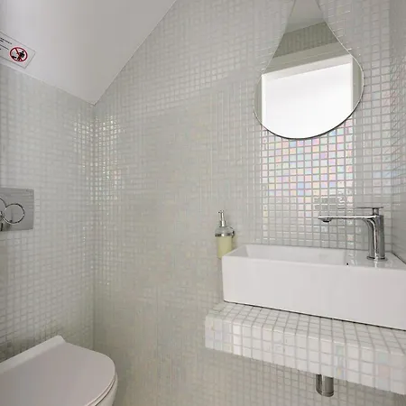 Vila Helen Front Luxury