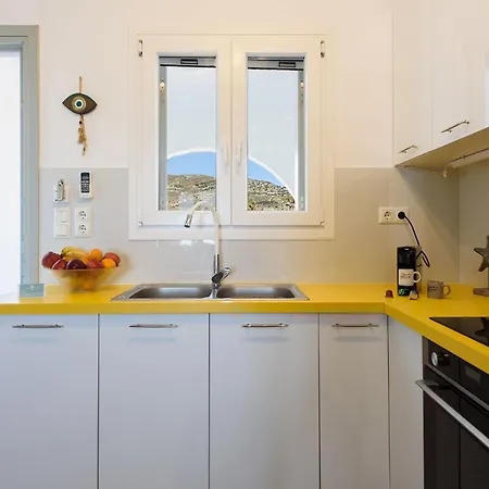 Helen Front Luxury Kastrákion