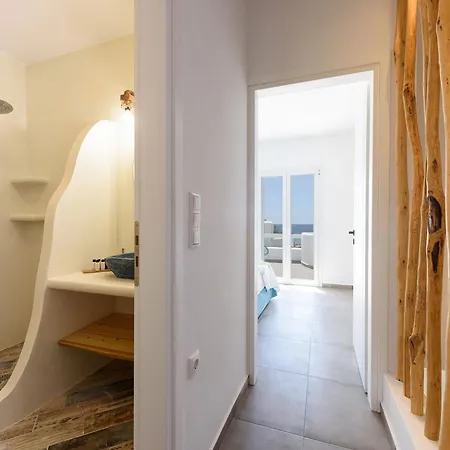 Helen Front Luxury * Kastrákion