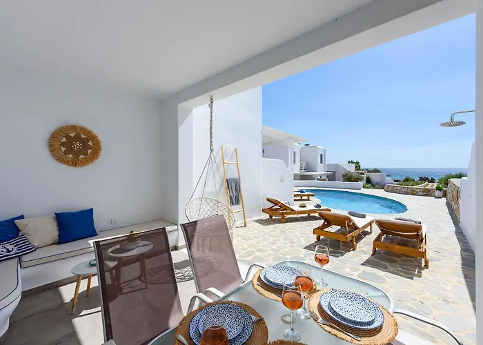 Helen Front Luxury Villa