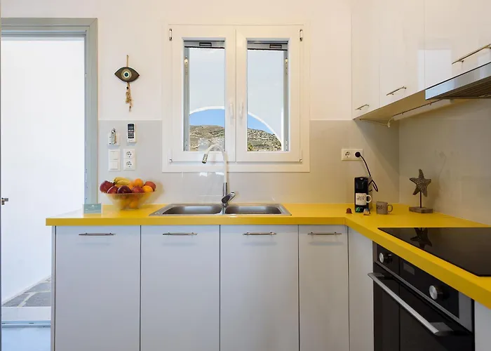 Helen Front Luxury Kastrákion