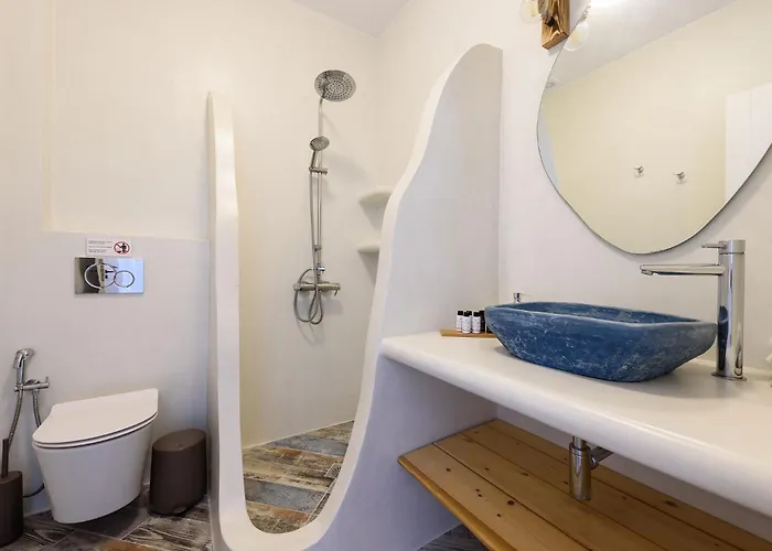 Helen Front Luxury Villa